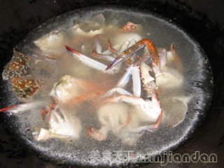 Flower Crab and Winter Melon Soup recipe