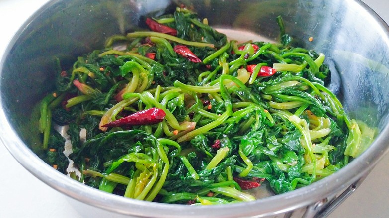 Spinach with Chili Oil recipe