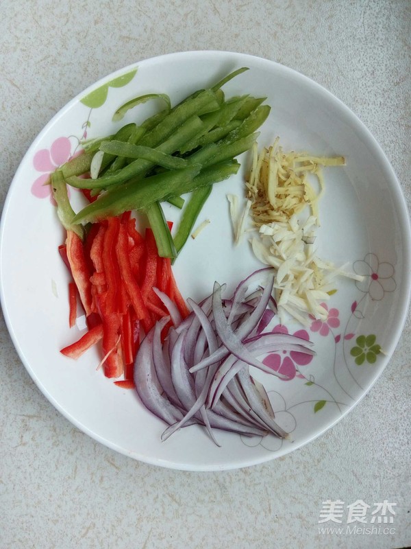 Stir-fried Noodles with Mushrooms and Baby Vegetables recipe