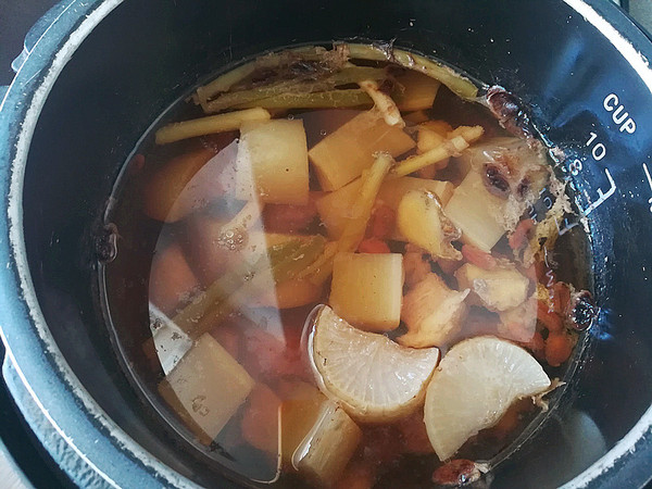 Steak Ribs and Radish Soup recipe