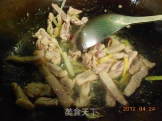 Fried Kelp Shredded Pork recipe