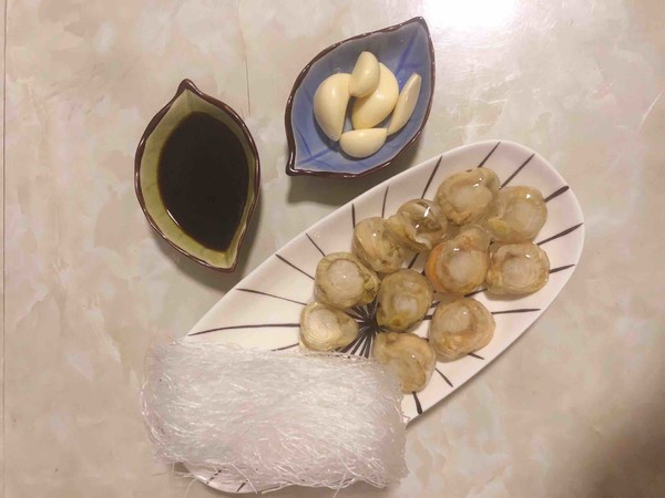 Steamed Vermicelli with Garlic Scallop Meat recipe