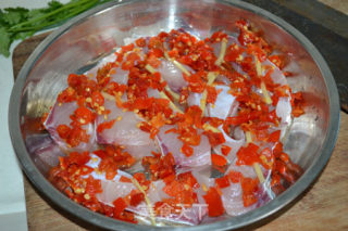 Steamed Fish Belly with Chopped Pepper recipe