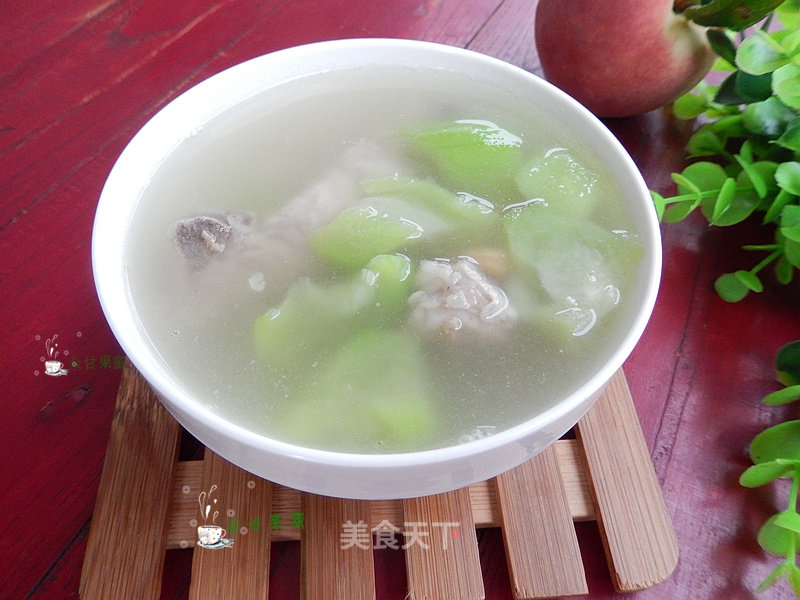 Loofah Pork Bone Soup recipe