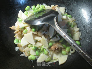 Stir-fried Edamame with Mustard and Bamboo Shoots recipe