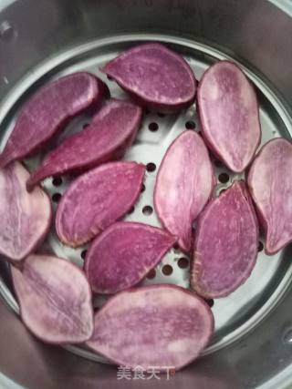 Steamed Purple Sweet Potato recipe