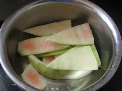 Spicy Watermelon Peel recipe