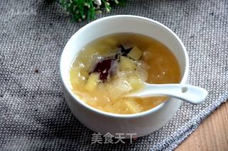 Apple Red Date Tremella Soup recipe