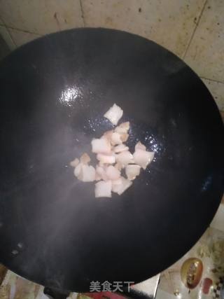 Stir-fried Fatty Pork with Water Spinach recipe