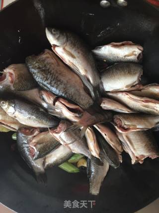 Home-cooked Crucian Carp recipe