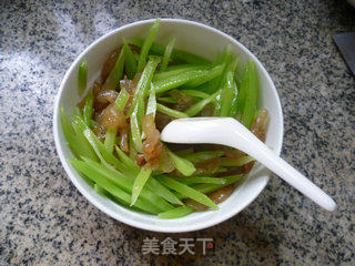 Lettuce Mixed with Jellyfish recipe