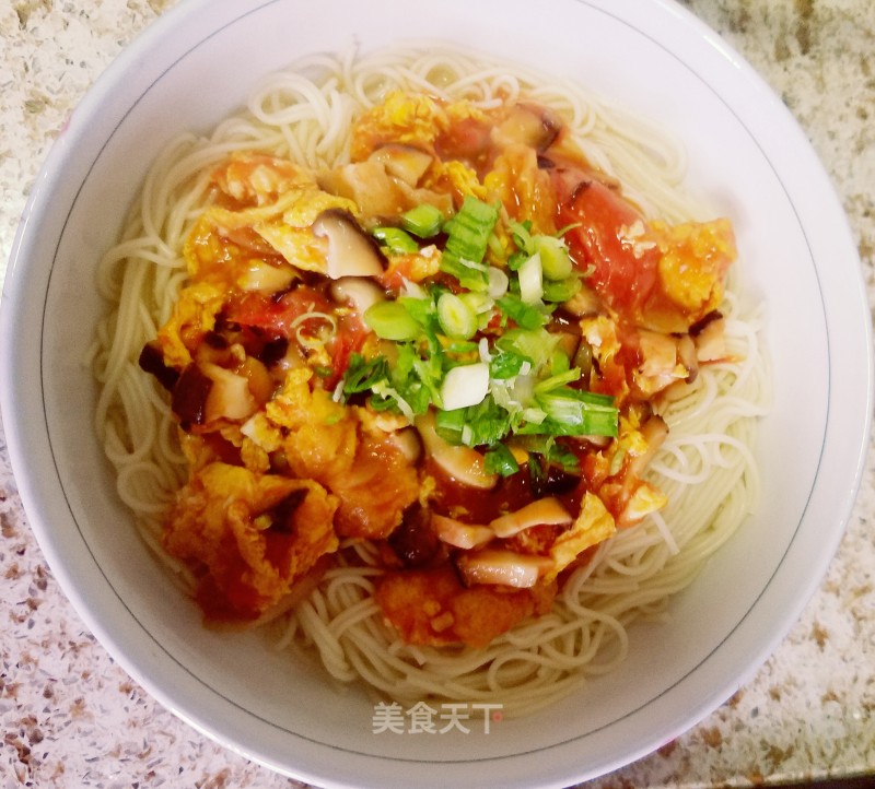 Lo Mein with Tomato Sauce, Egg and Shiitake Mushroom recipe