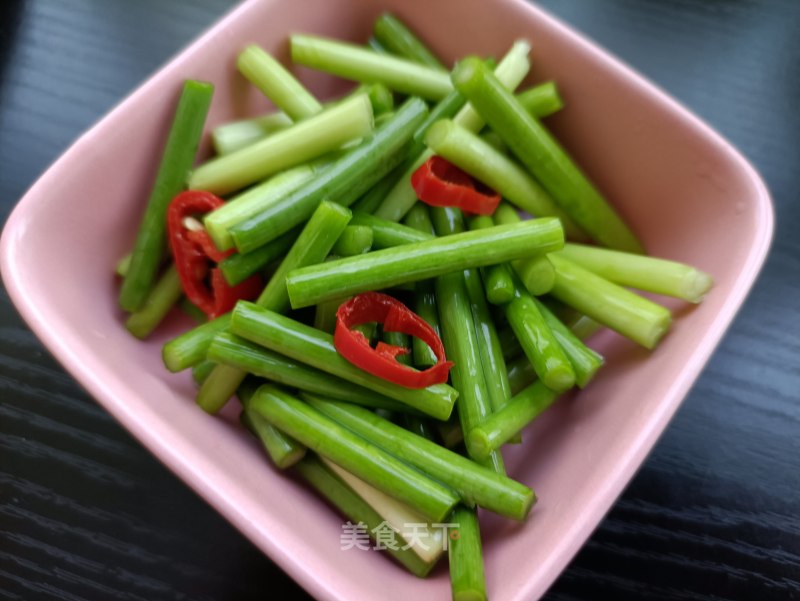 Pickled Garlic Stalks recipe