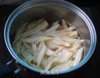 Celery Mixed with Yuba recipe