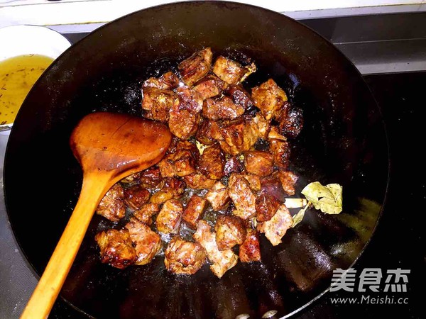 Stewed Beef Brisket with Tomatoes recipe