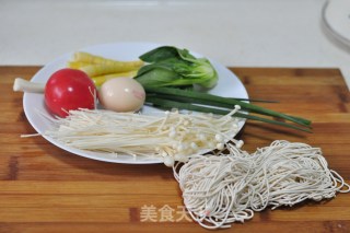 Tomato Noodle Soup with Fresh Bamboo Shoots recipe