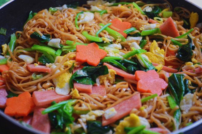 Fried Noodles with Ham recipe