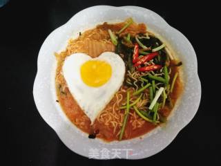 Kimchi Boiled Instant Noodles recipe