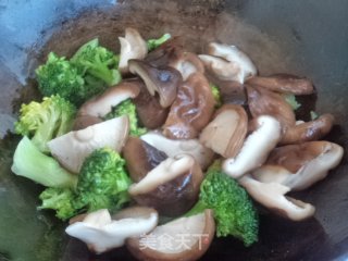 Shiitake Broccoli recipe