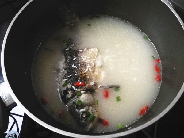 Fermented Crucian Carp Soup recipe