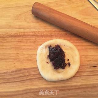 Simple and Easy to Make-red Bean Paste Small Meal Bag recipe