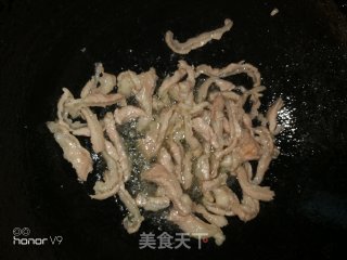 Fried Pork Tendon with Cucumber recipe