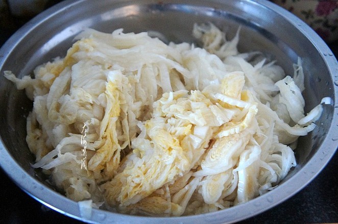 Sauerkraut Pork Stewed Vermicelli recipe