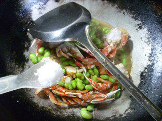 Fried Crab with Edamame recipe