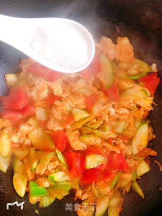 Scrambled Eggs with Cucumber and Tomatoes recipe