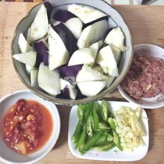 Eggplant with Sour and Minced Pork recipe