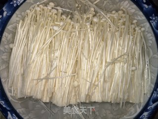 Beef with Enoki Mushroom recipe