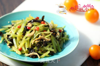 Lettuce and Fungus Mixed with Shredded Chicken recipe