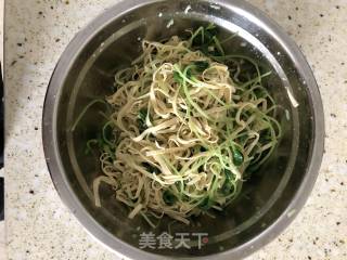 Bean Sprouts Mixed with Bean Curd recipe