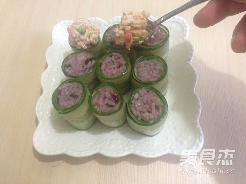 Shrimp, Asparagus and Cucumber Sushi Roll recipe