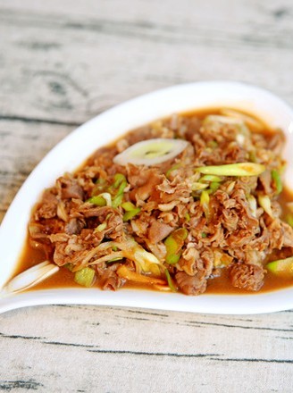 Stir-fried Lamb with Green Onions