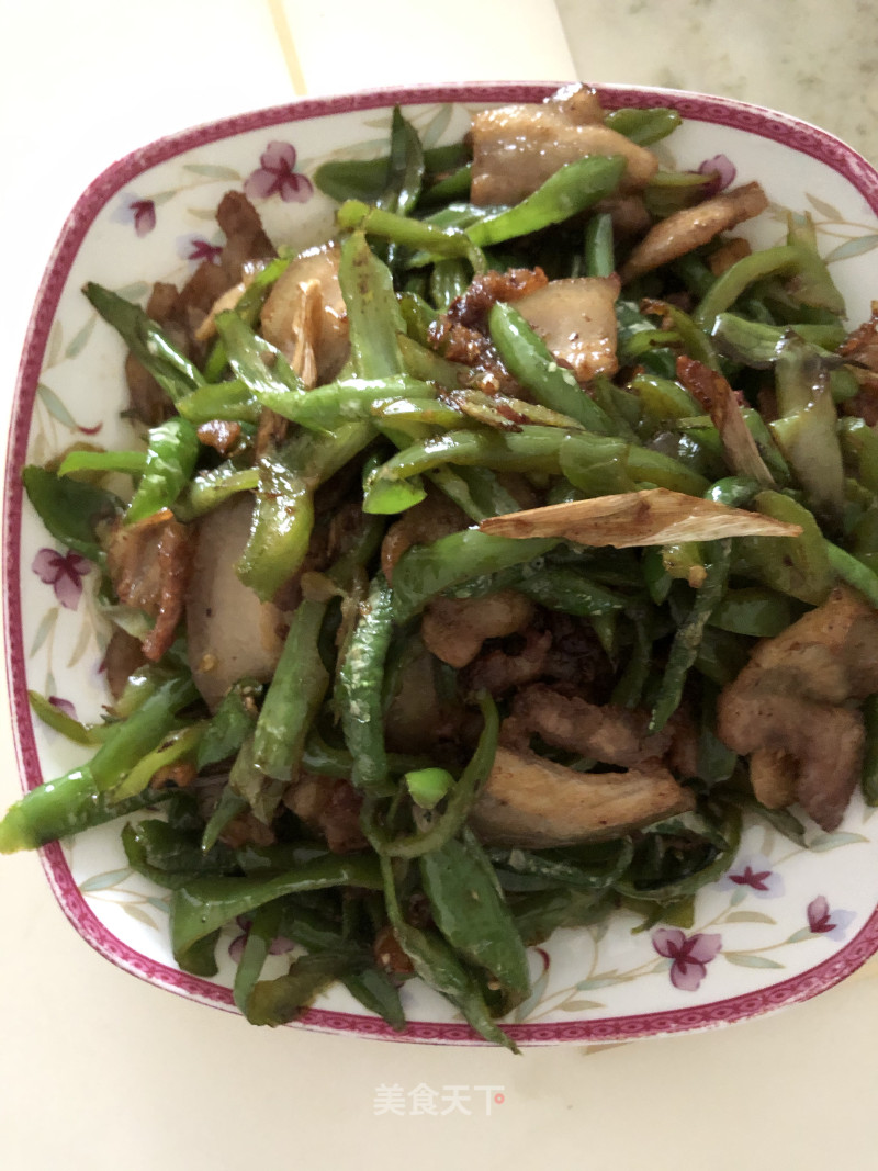 Stir-fried Green Pepper with Pork Belly recipe