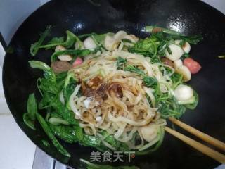 Fried Noodles with Fish Balls and Vegetables recipe