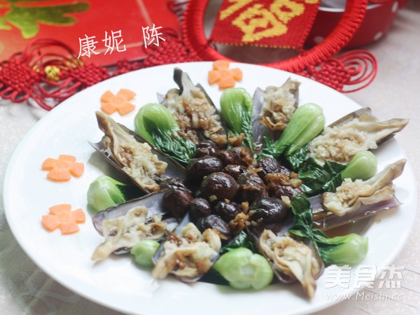 Grilled Clams with Mushroom in Oyster Sauce recipe