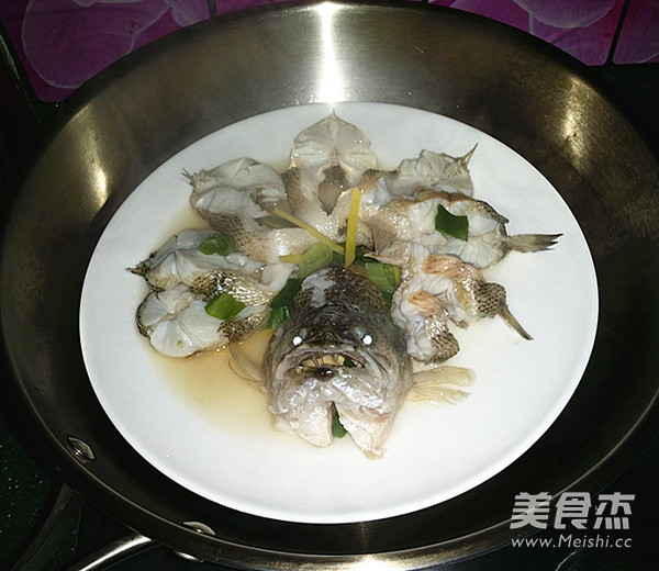 Every Year There is Fish-steamed Sea Bass recipe