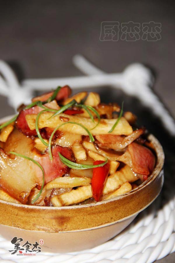 Stir-fried Bacon with Dried Radish recipe