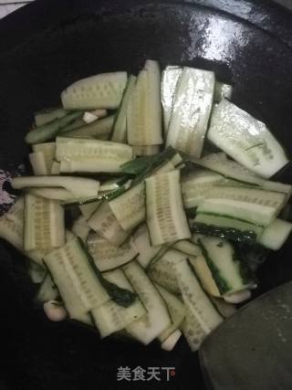 #团圆饭# Stir-fried Cucumber with Chicken Ham recipe