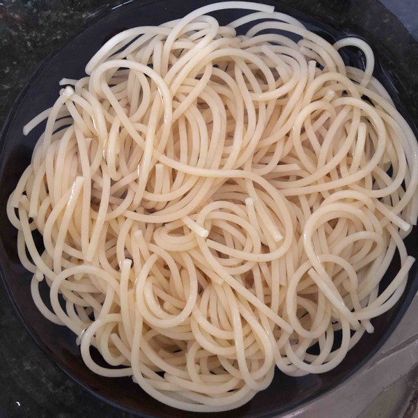 Spaghetti with Bacon and Tomato recipe