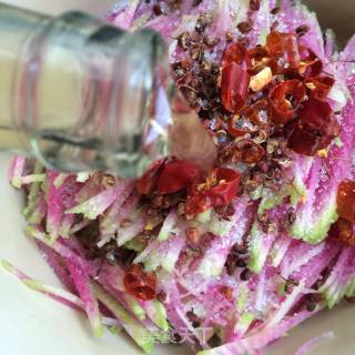 How to Quickly Pickle Shredded Radish recipe