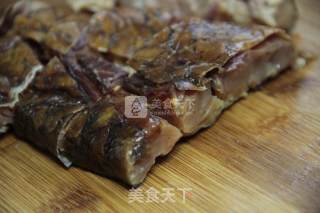 Stir-fried Preserved Fish with Chopped Pepper recipe