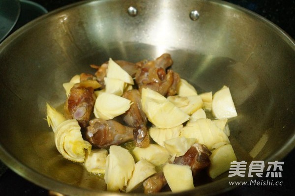 Braised Pork Fin with Winter Bamboo Shoots recipe