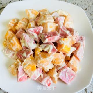 Yellow Peach Guava Salad recipe