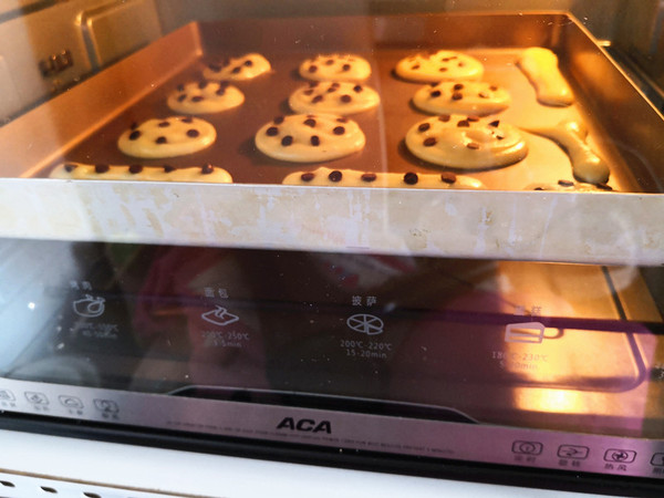 Vanilla Chocolate Bean Cookies recipe