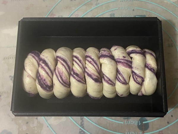 High-quality Milk-flavored Purple Potato Small Toast, Teach You The Detailed Method recipe