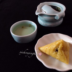 Rhubarb Rice and Red Date Zongzi recipe