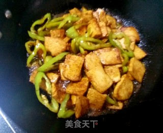 Stir-fried Tofu with Homemade Green Peppers recipe